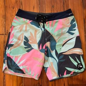 Quiksilver board shorts